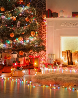 Xmas Tree with Fireplace Wallpaper for 240x320