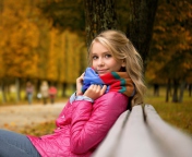 Beautiful Blonde In Park wallpaper 176x144