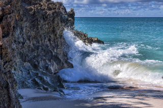 Free Rocks And Ocean Waves Picture for Android, iPhone and iPad