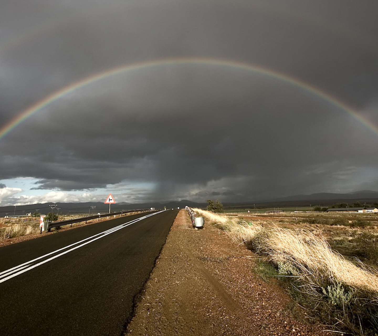 Fondo de pantalla Double Rainbow And Road 1440x1280