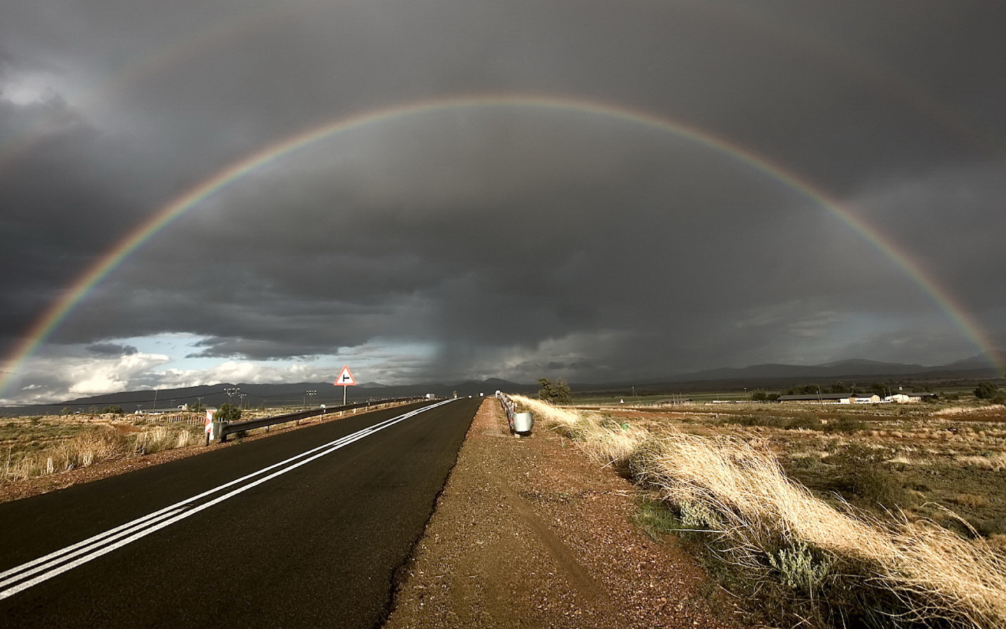 Fondo de pantalla Double Rainbow And Road 1440x900