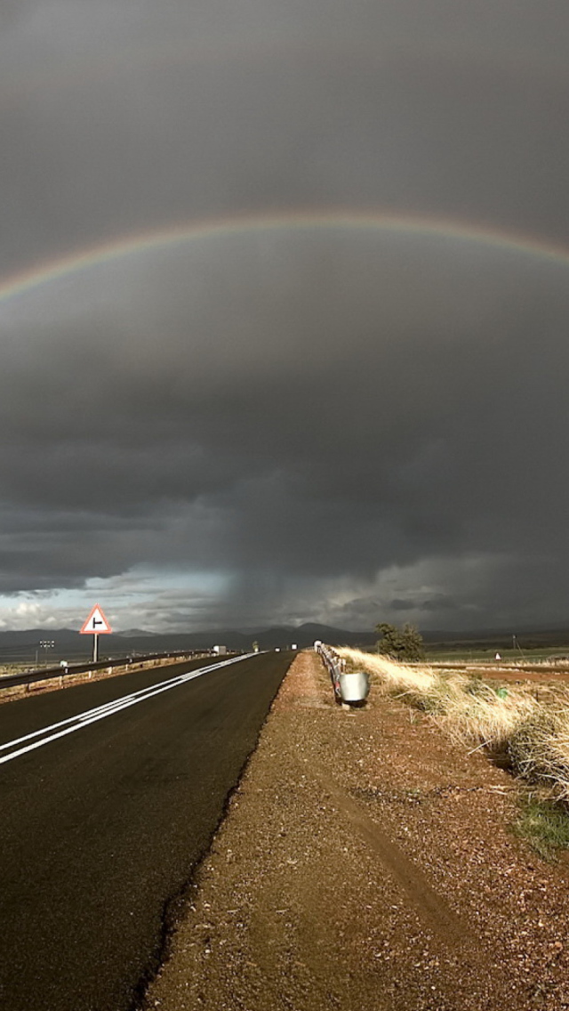 Обои Double Rainbow And Road 640x1136