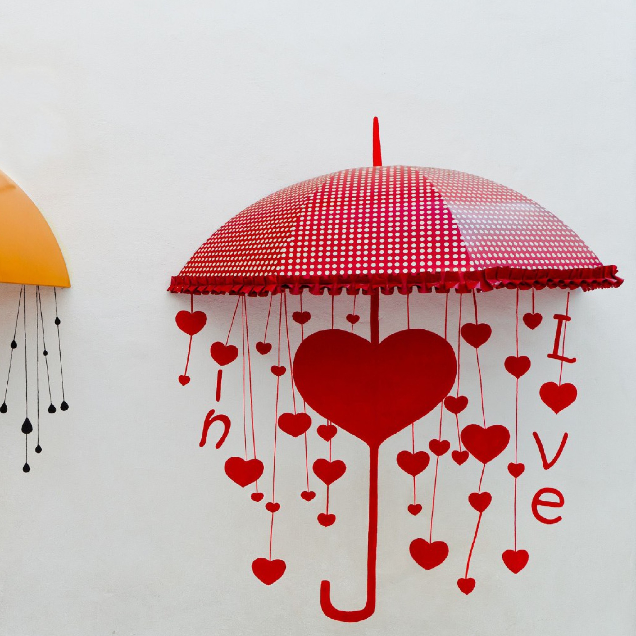 Love Umbrella wallpaper 2048x2048