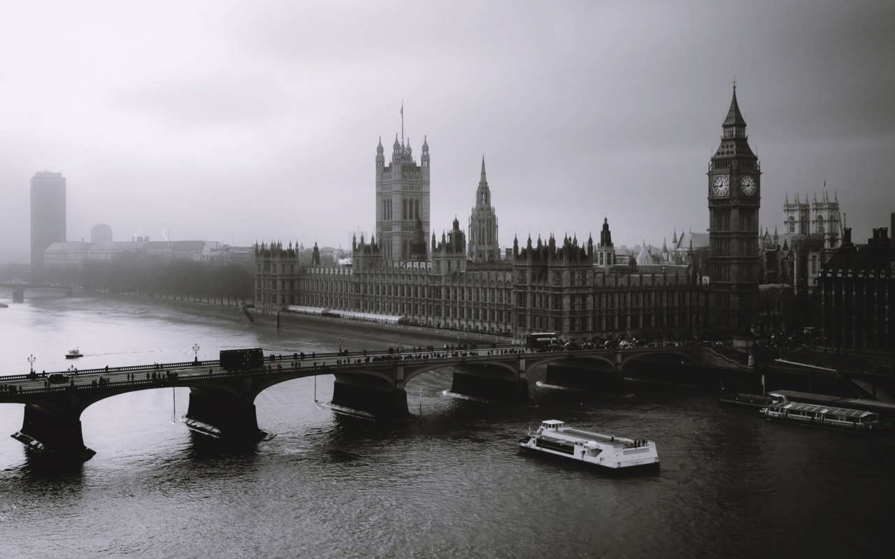 Обои London City Black And White 1280x800