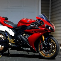 Yamaha YZF R1 screenshot #1 208x208