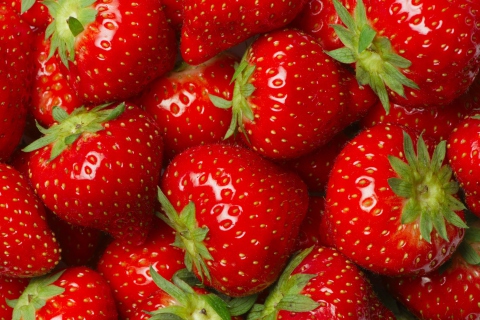 Das Juicy Strawberries Wallpaper 480x320