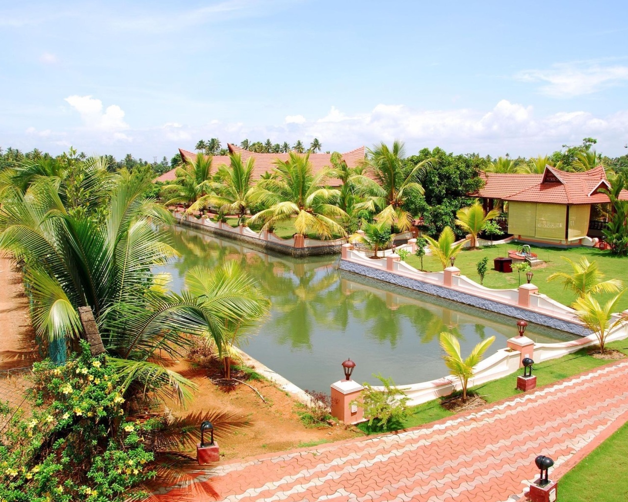 Das Alleppey or Alappuzha city in the southern Indian state of Kerala Wallpaper 1280x1024