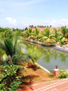 Обои Alleppey or Alappuzha city in the southern Indian state of Kerala 240x320