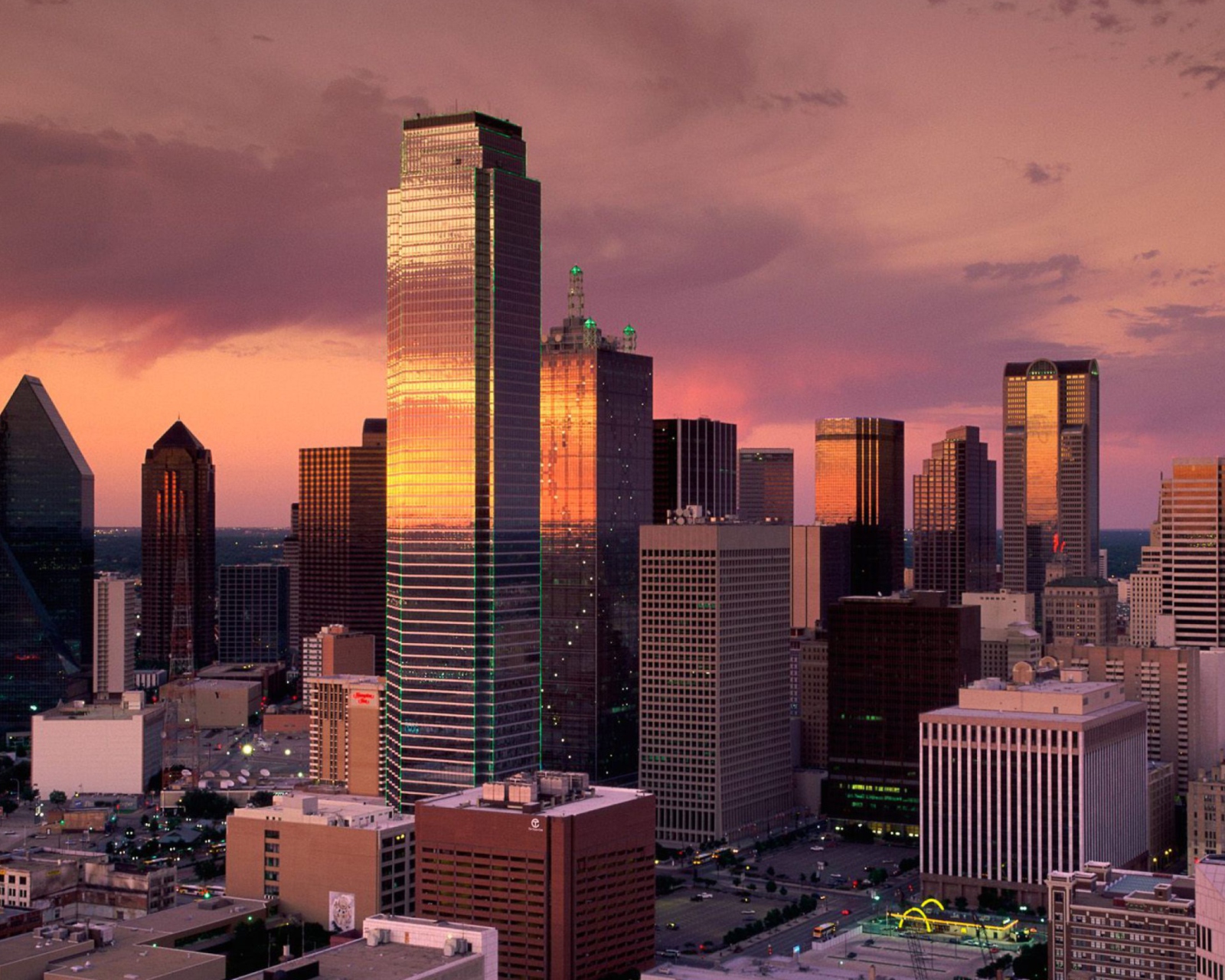 Dallas - Texas wallpaper 1600x1280