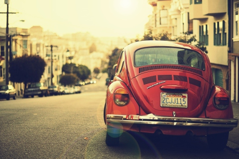 Vintage Red Volkswagen Beetle screenshot #1 480x320