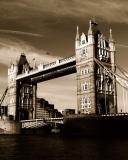 Fondo de pantalla Tower Bridge in London 128x160