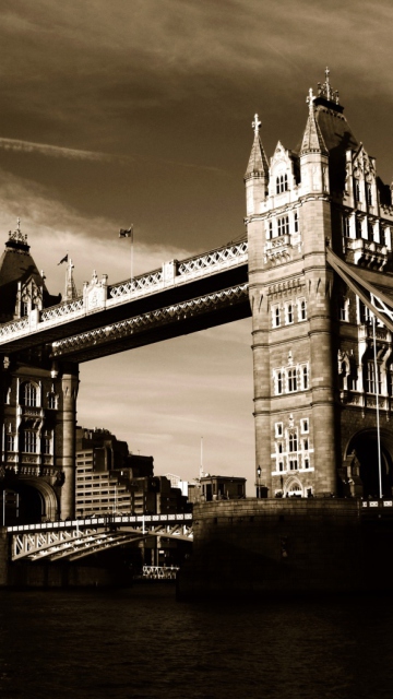 Das Tower Bridge in London Wallpaper 360x640