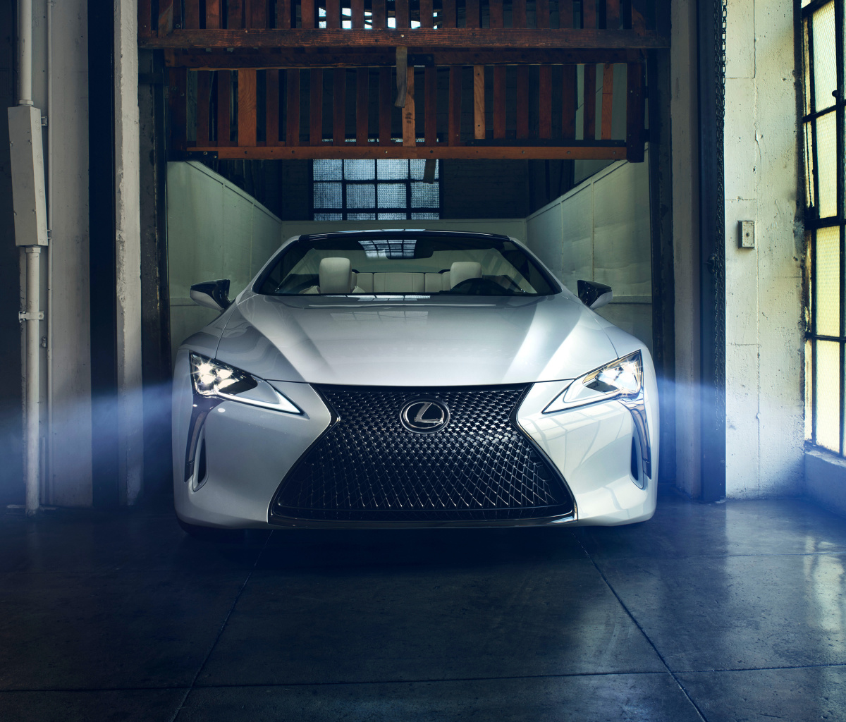 Screenshot №1 pro téma Lexus LC 500 1200x1024