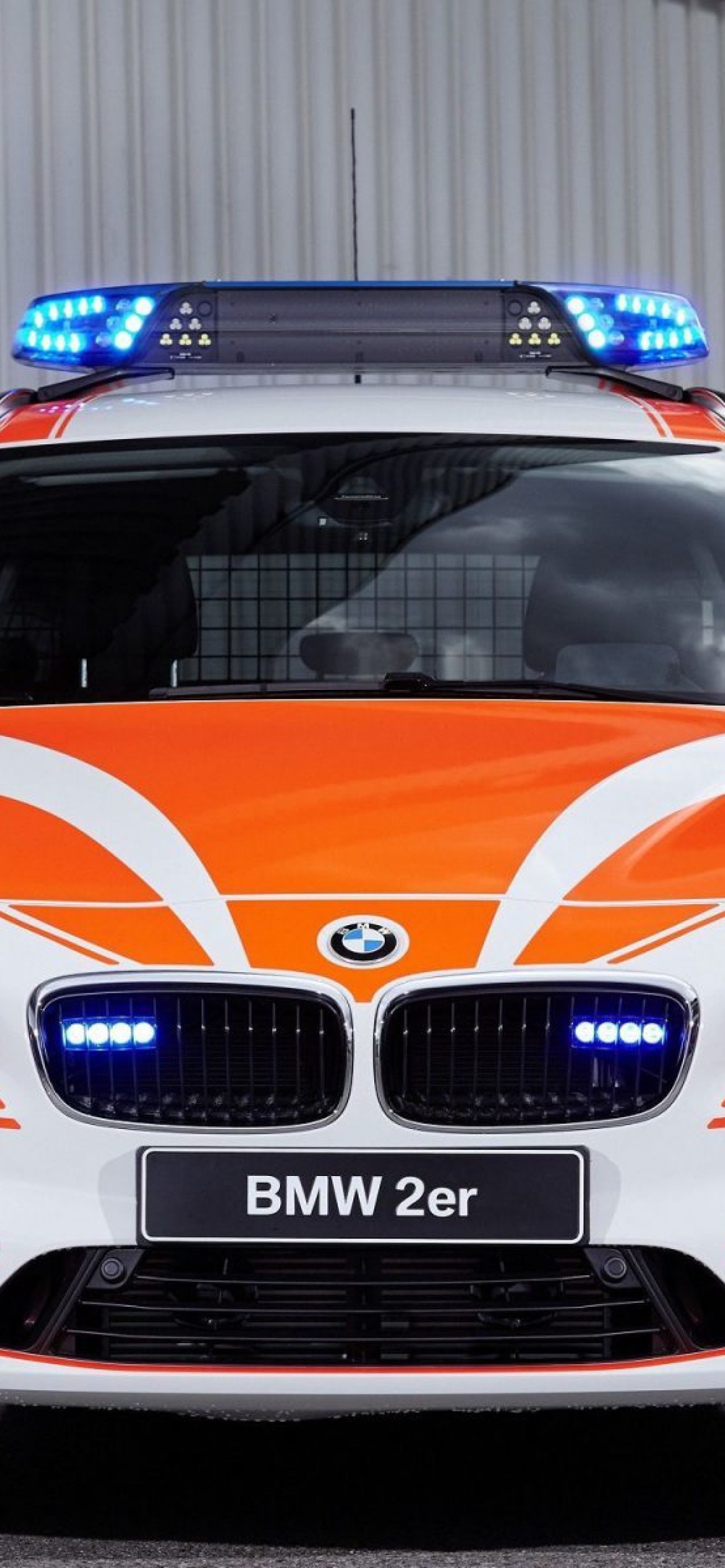 Screenshot №1 pro téma BMW 2 Police Car 1170x2532