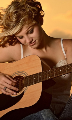 Fondo de pantalla Girl Playing Guitar 240x400