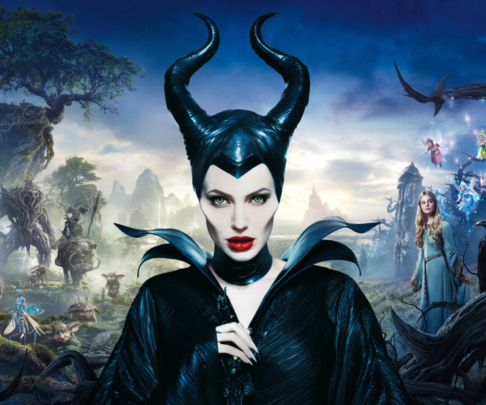 Обои Angelina Jolie In Maleficent 960x800