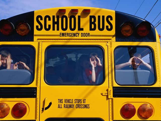 Fondo de pantalla School Bus 640x480