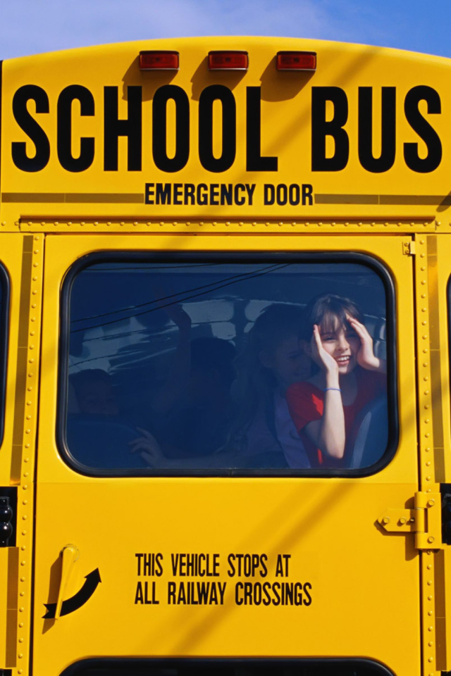 School Bus wallpaper 640x960