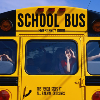 Kostenloses School Bus Wallpaper für iPad Air