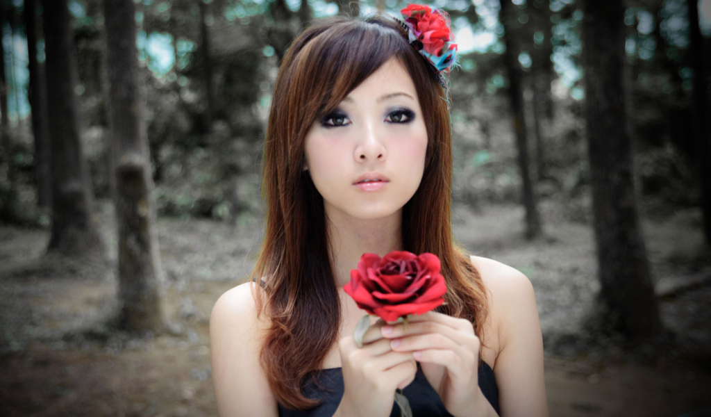Das Asian Girl With Red Rose Wallpaper 1024x600