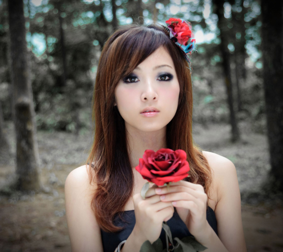 Обои Asian Girl With Red Rose 1080x960