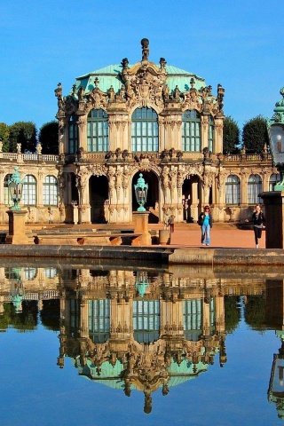 Обои Dresden Zwinger Palace 320x480