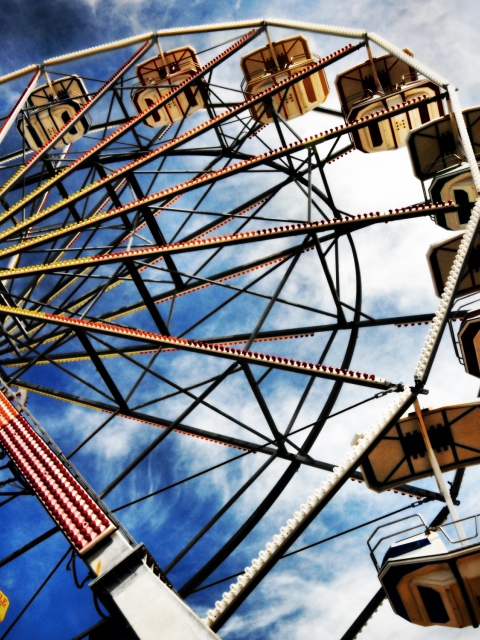 Das Ferris Wheel Wallpaper 480x640