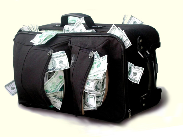 Case with Dollars wallpaper 640x480