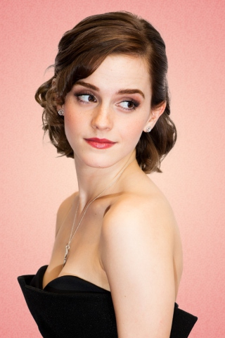 Sfondi Emma Watson Lady Style 320x480