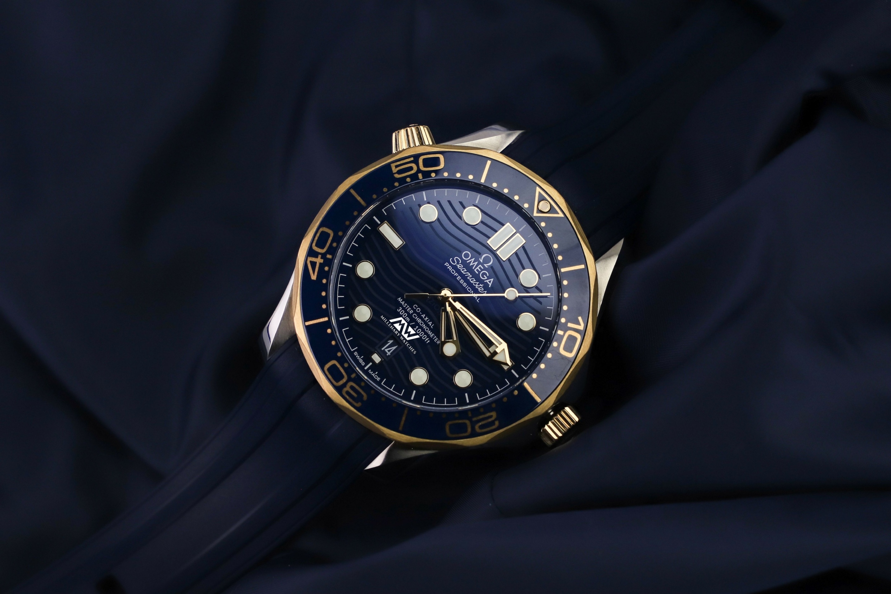 Mens Omega Seamaster Watches wallpaper 2880x1920