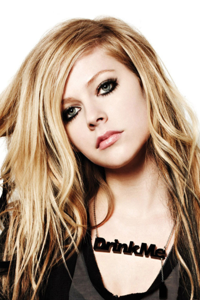 Fondo de pantalla Avril Lavigne 640x960