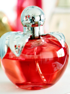 Fondo de pantalla Perfume Red Bottle 240x320