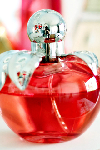 Обои Perfume Red Bottle 320x480