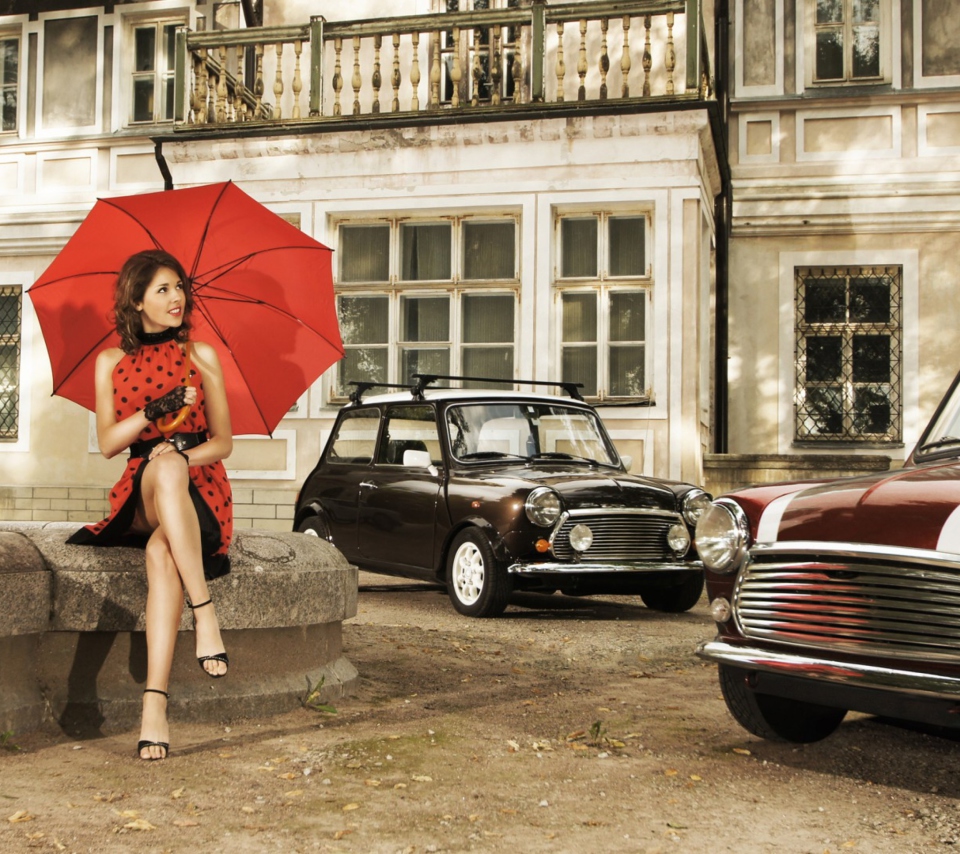 Sfondi Girl With Red Umbrella And Vintage Mini Cooper 960x854