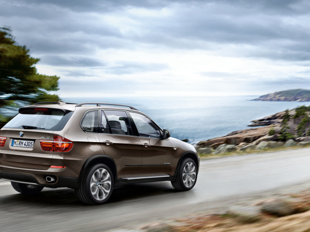 BMW X5 wallpaper 640x480