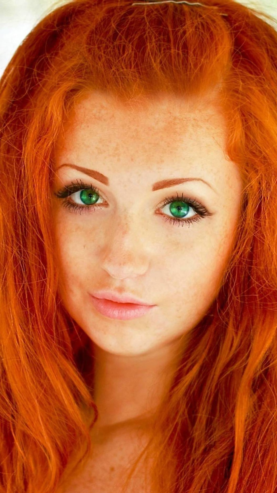 Sfondi Redhead Girl 1080x1920