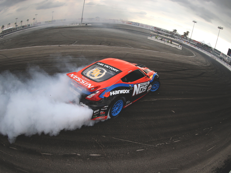 Sfondi Nissan 370Z Drift 800x600