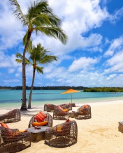 Resort on Paradise Island screenshot #1 176x220