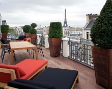 Best Balcony In Paris wallpaper 220x176