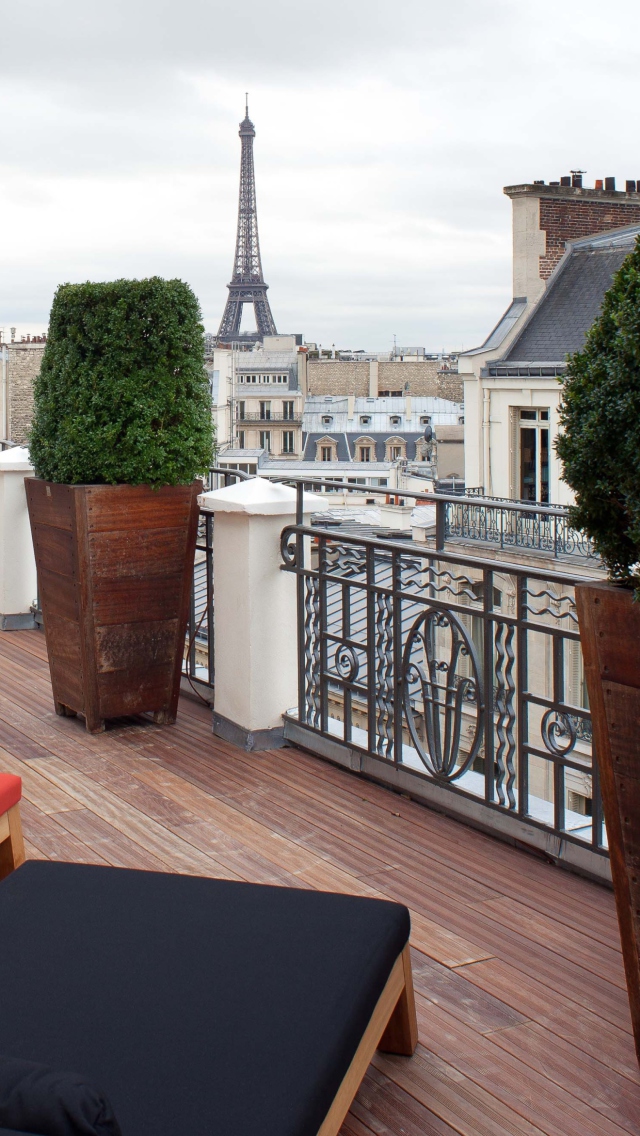 Screenshot №1 pro téma Best Balcony In Paris 640x1136