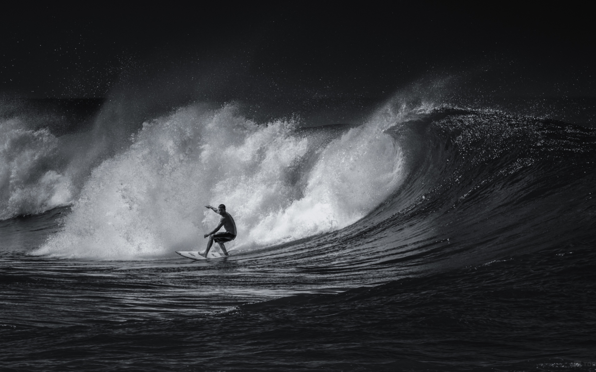 Black And White Surfing wallpaper 1920x1200