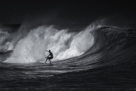 Black And White Surfing wallpaper 480x320