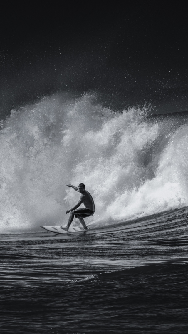 Das Black And White Surfing Wallpaper 640x1136