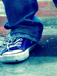 Blue Shoes screenshot #1 240x320