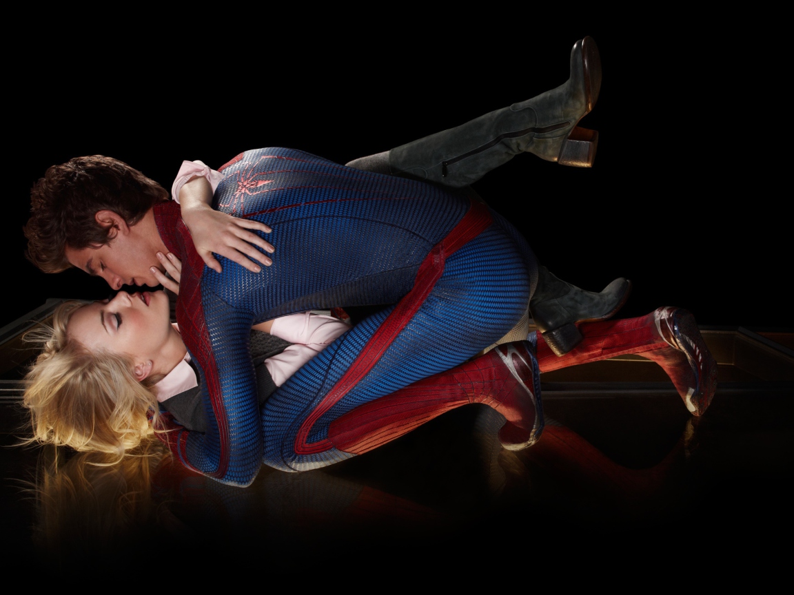 Sfondi Amazing Spider Man Love Kiss 1152x864