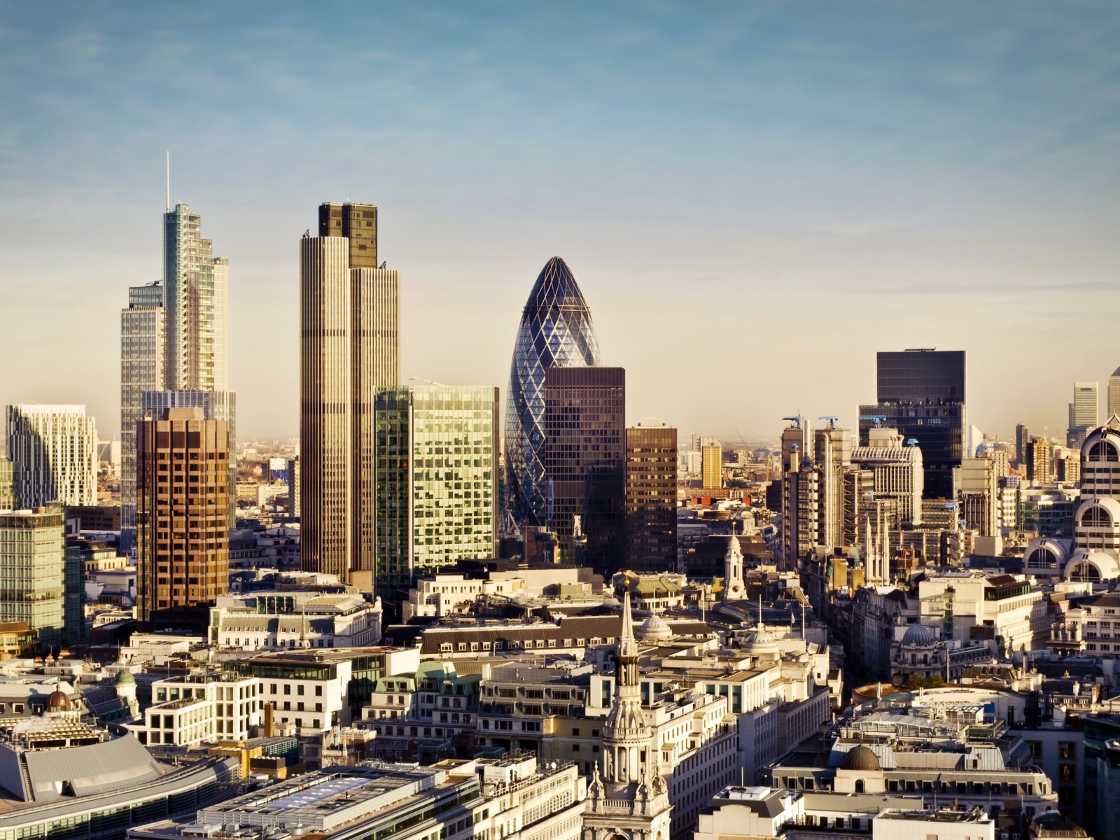 Fondo de pantalla London Skyscraper District with 30 St Mary Axe 1600x1200