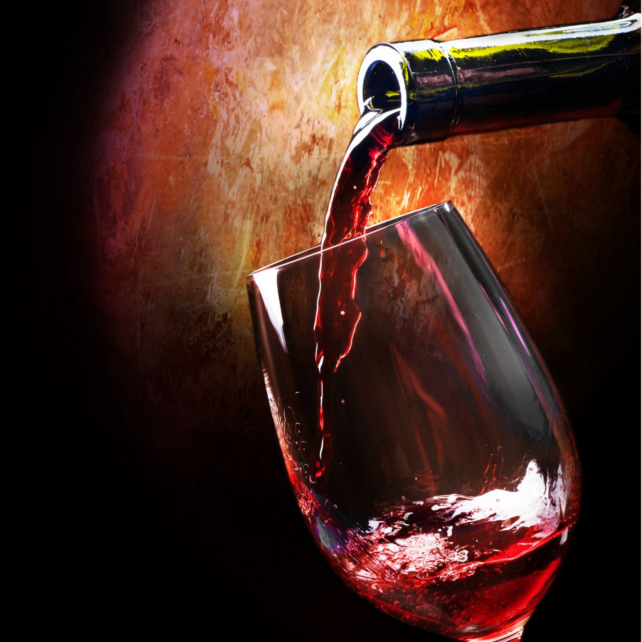 Das Bottle Of Wine Wallpaper 2048x2048