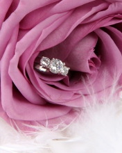 Das Engagement Ring In Pink Rose Wallpaper 176x220
