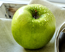 Обои Green Apple 220x176