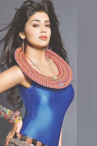 Shriya Saran In Jewellery screenshot #1 320x480